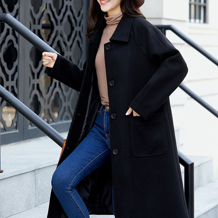 还穿”焦糖色”?太傻，今年流行“中国色”大衣太漂亮，谁穿谁美