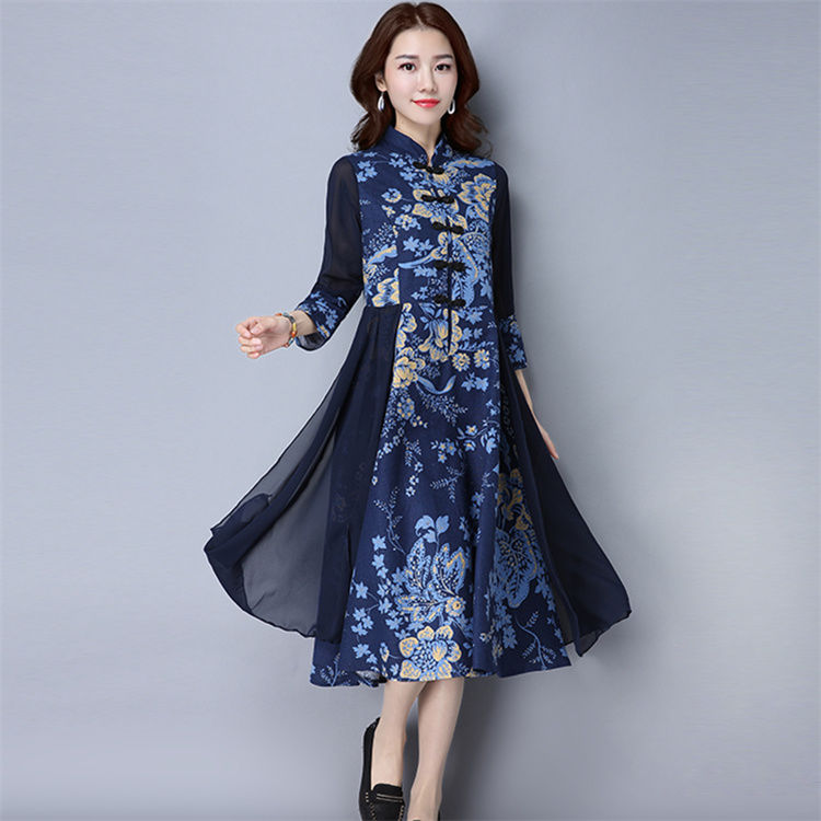 如果你不太美，就试试这样优雅的旗袍，素雅时尚，典雅矜贵韵悠扬