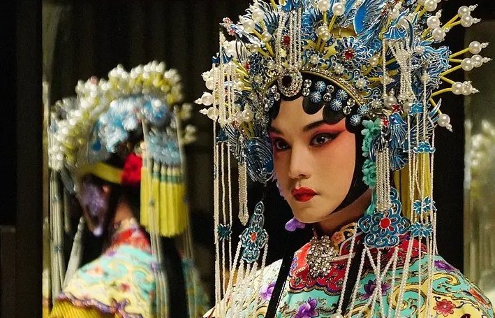  「京剧」尹正京剧扮相流出，一颦一笑皆是风情，网友：太可了