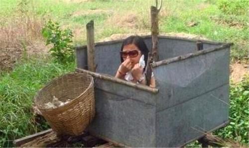  「印度女性」印度都是露天厕所，那么女性上厕所是怎样保护隐私的？