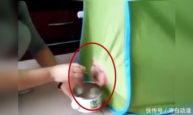 「奇葩」孩子不爱吃饭,妈妈这样做,网友直呼太奇葩