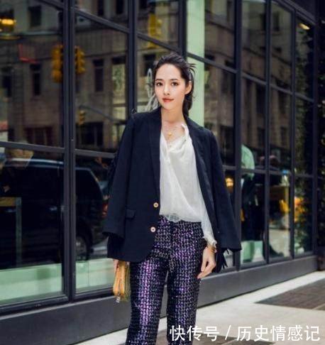 33岁郭碧婷真敢穿！开叉裙直接开到腰，网友有长腿就是能开高