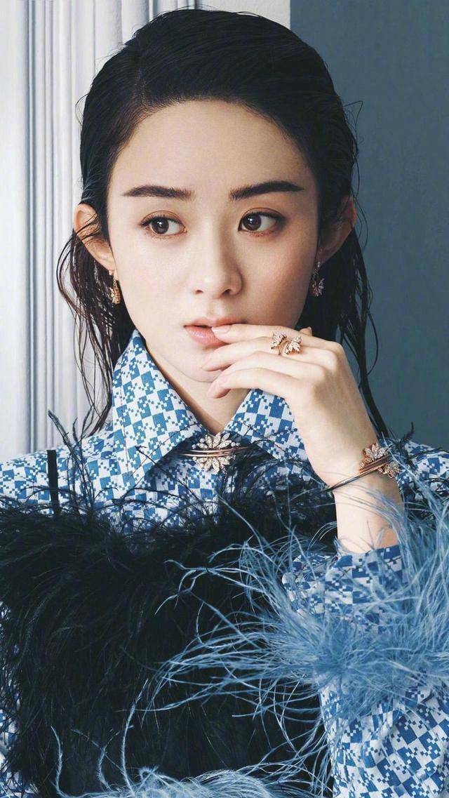 有一种短发叫赵丽颖的短发，看似普通，网友：可你驾驭不了