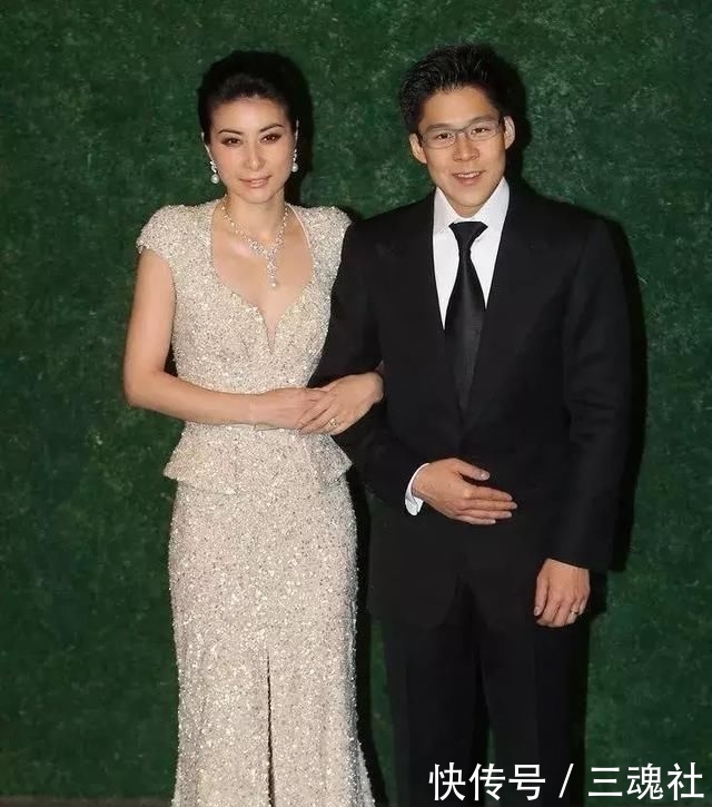  表宠：“豪门媳妇”郭晶晶：霍启刚视她如宝，朱玲玲赠30万名表宠她