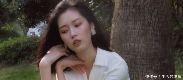 被天使稳过脸的三大星座女，天生丽质，越长越迷人