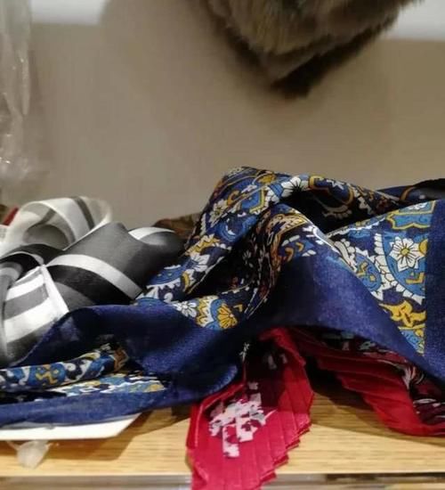  无关：年龄与时尚无关，看法国69岁奶奶的时髦穿搭，就要选择优雅的老去