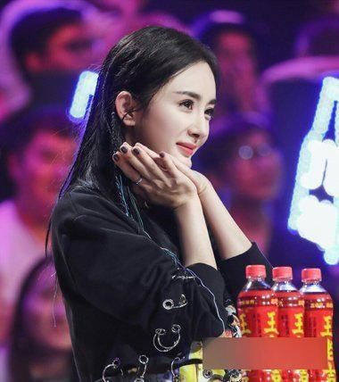 玩转脏辫造型，十分醒目又有独特魅力款式发型！