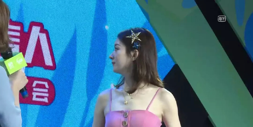 赵丽颖复出了！蚂蚁腰升级力破怀孕传闻！网友却直言土成农村小妹