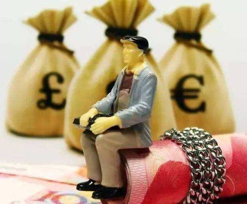国家万岁！今年“这类人”的养老金能多涨钱，企退人员拍手叫好