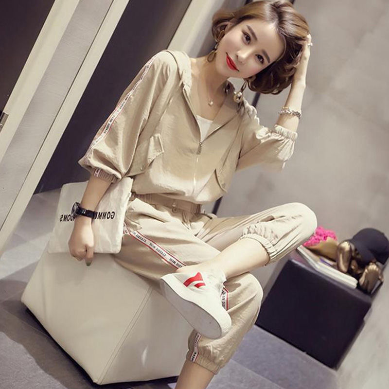 套装不如裙子?那是你没遇上，看看这几款秋装，让你美的快人一步