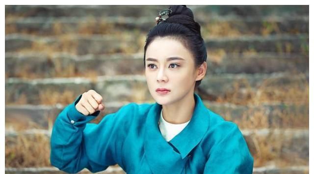 [出名]不想出名的明星，因长得美被拉去当演员，如今容颜完美却不温不火