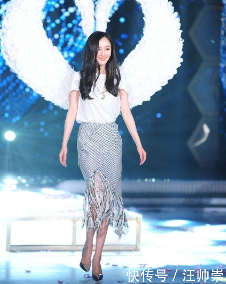 杨幂的发型尴尬了，别人扎是少女，她却因发际线高像老8岁