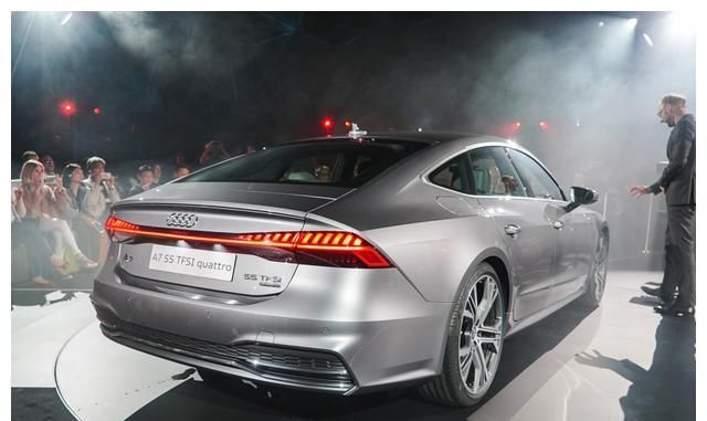 #压发动机#奥迪A7停产3.0车型后，是打算卖外壳吗？60万买个A6L香得多
