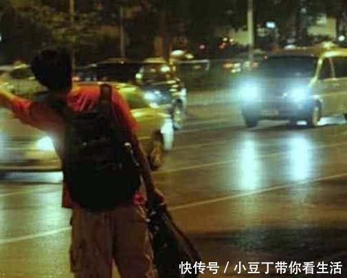 网约车司机不认识路,一路跟随导航走,乘客:就你