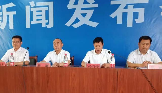 回应记者采访态度不积极、不端正！台儿庄“哑语”干部被停职检查