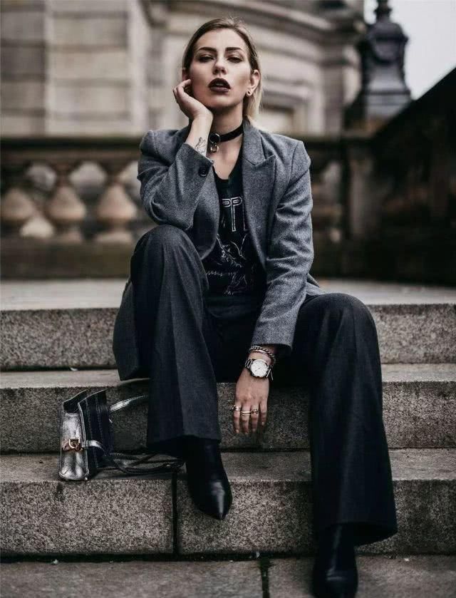  [适合]是时候穿西装＋T恤了，让你美爆整个春天！