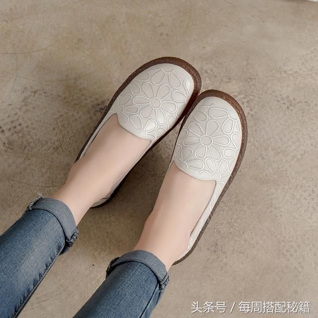 中秋将近，这些时髦女鞋，千万不要错过，显嫩美，上身尽显女人味