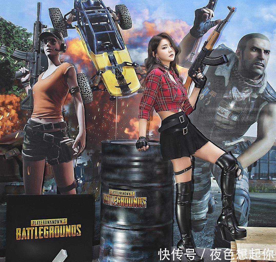 【辣妈】凹凸有致的乡下辣妈,颇具女神气质!