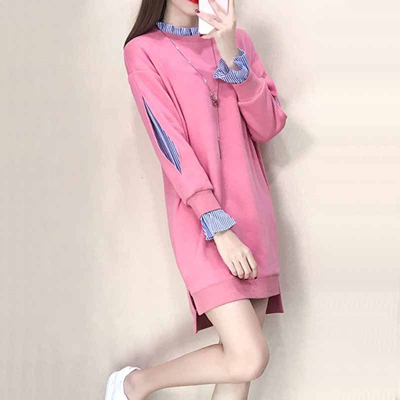 现在的女人穿衣真大胆，不穿贴身直接穿卫衣，性感迷人显腿长