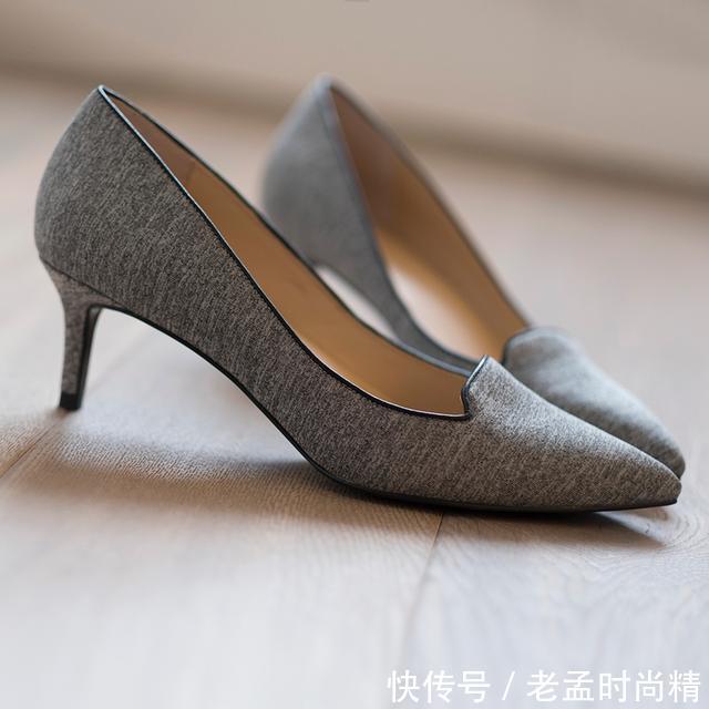 气质■女人过了30别穿圆头鞋,显笨!这些尖头鞋,显脚瘦又有气质
