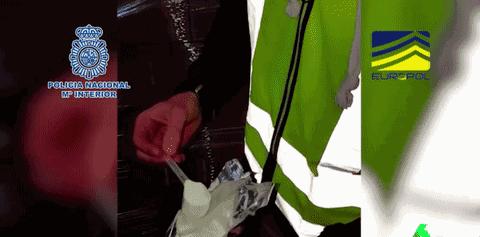 假奶粉、树胶燕窝、毒面膜……别傻了，还相信外国货，专坑中国人