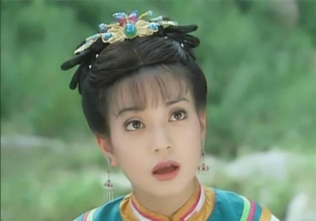 #美妆博主#小燕子的高挑眉,紫薇的百变唇妆,《还珠格格》才是美妆种草机啊