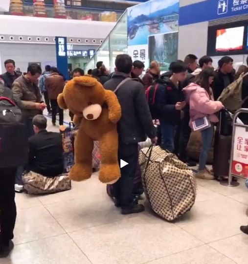 不再有十几万人挤爆火车站，中国最大的时代变迁正在发生