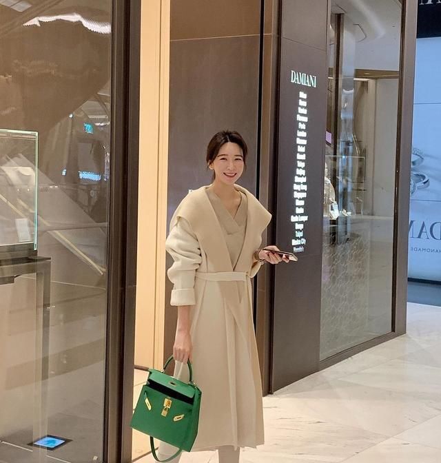  『气质』30岁熟女穿搭技巧,很有女人味,显白又减龄,每天都要美美哒