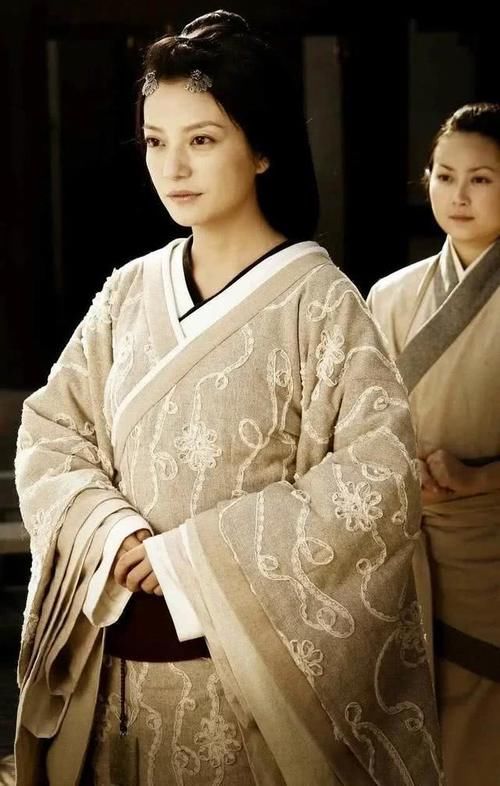  真实@周迅和赵薇“夺夫”，让我们看到了婚姻最真实的样子