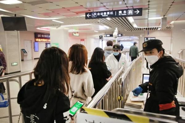  「升高」注意！明日地铁客流或将进一步升高 西安这些车站将实施客流控制