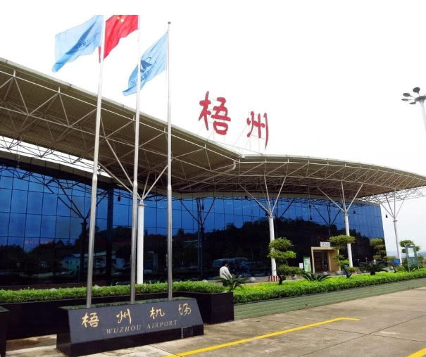 广西第一座“倒闭”的机场，建的太偏僻没人愿来，居民宁愿坐高铁