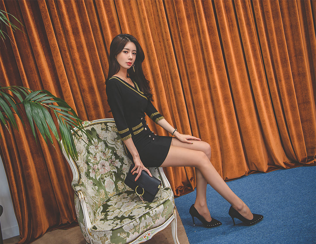 若诗科维尔哈双排扣裙