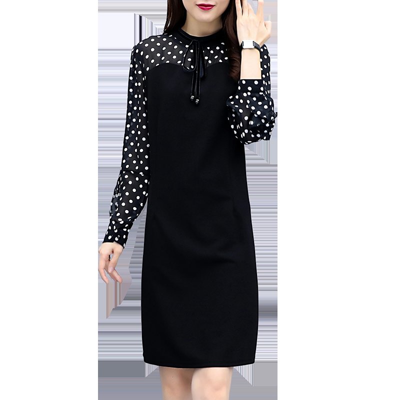 45岁妈妈喜欢穿裙子，入秋都是穿这样的秋裙，又瘦又高简直美呆