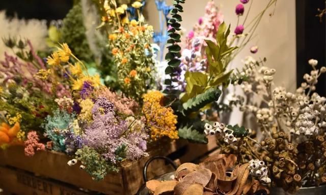  『手工』DIY手工制作：用干花做的花艺作品，比鲜花还美！