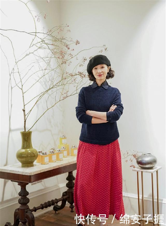  『三木』女人到了50岁别乱穿衣，跟着三木妈妈这样来穿，优雅知性还减龄