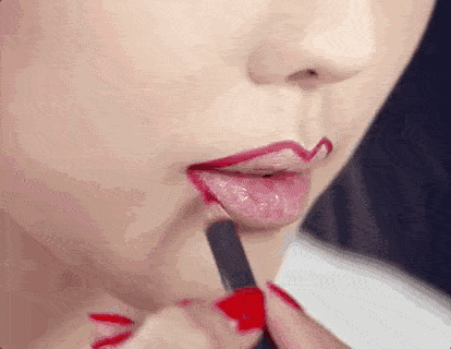 宁静有“选择困难症”？红唇VS裸唇你来帮她选一个