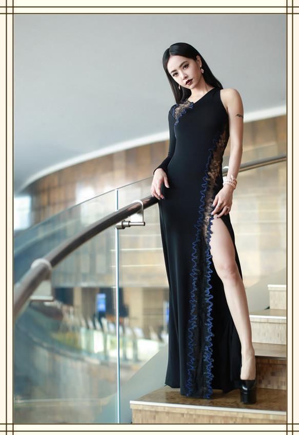 当156蔡依林穿上平底鞋，网友直呼：辣眼睛！还是换回恨天高吧！