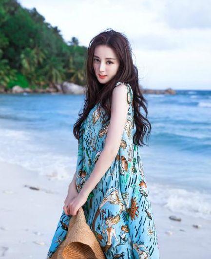迪丽热巴：无论什么样的衣服都能穿出比卖家秀更高级的感觉！