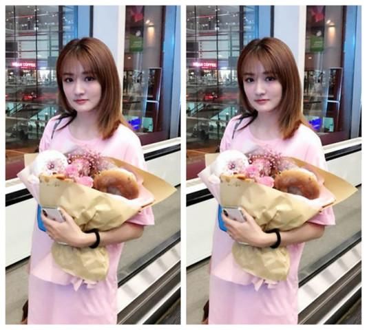 同样穿粉色T恤，24岁的徐璐却比不过35岁的唐嫣，网友：脸型问题