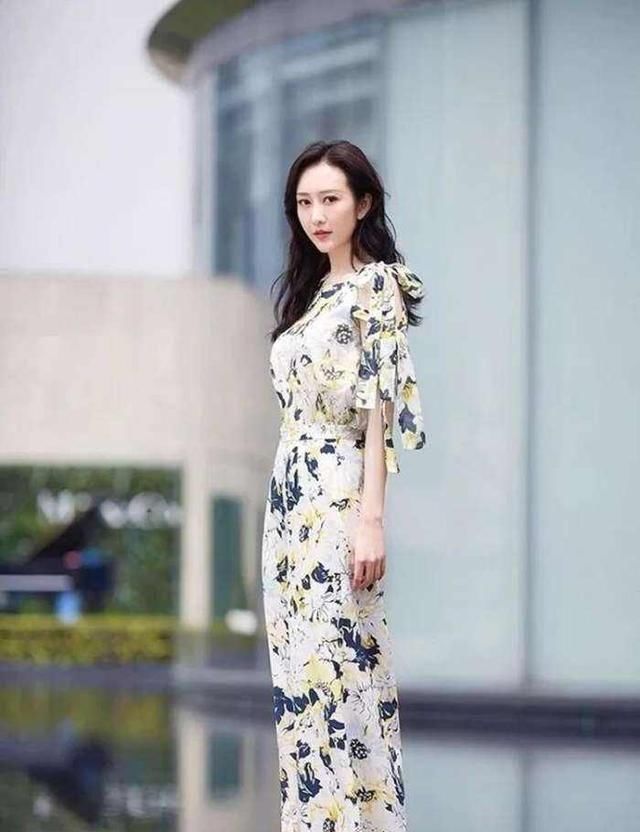  「女人」越来越有气质的女人，穿衣打扮都有这5个特征，老了也是一枝花