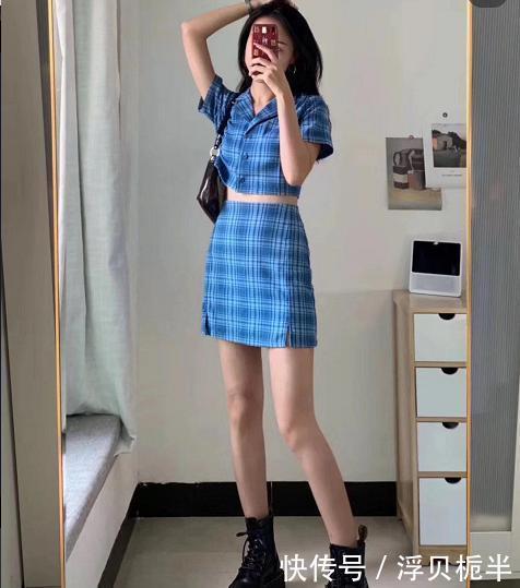 气质:今年流行的“BM风”穿搭,对小个子女人真的很友好,显高显气质