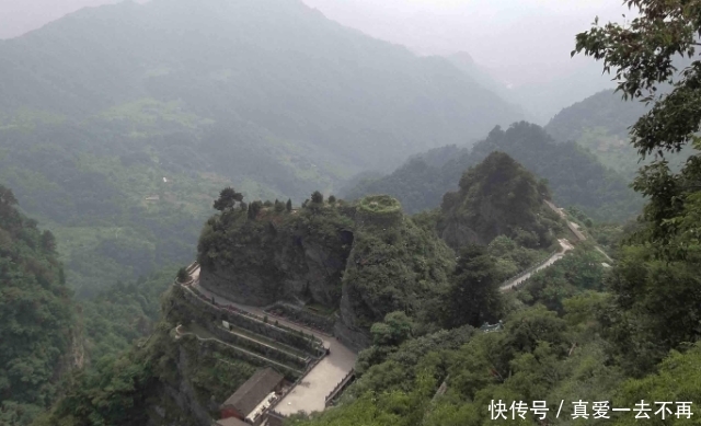 国内最“厉害” 名山，年收入达50亿，票价百元仍有大批游客涌入