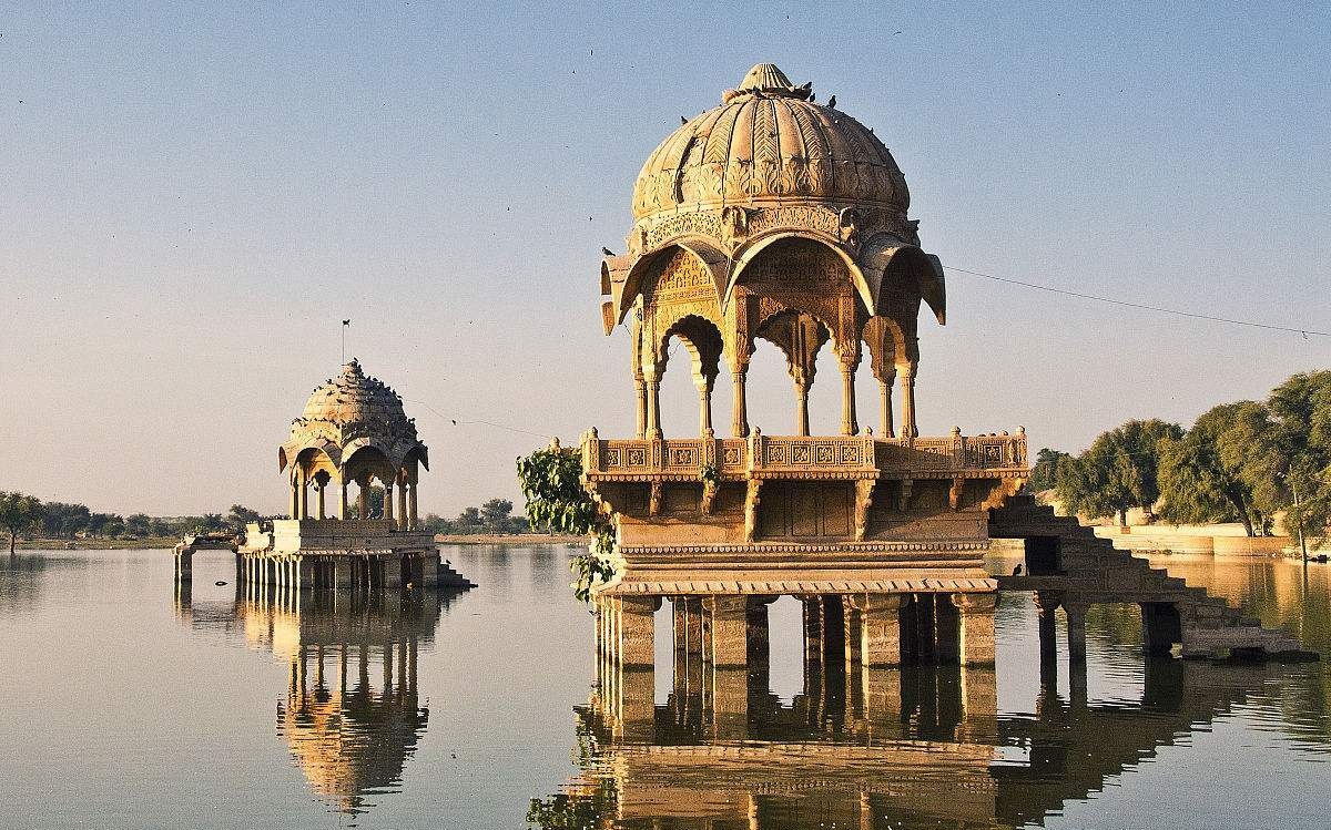 亚洲最打脸国家：号称10年超中国，现当地专家称至少要125年