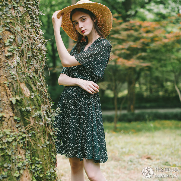 想要生活过得去，绿色单品还得get起来