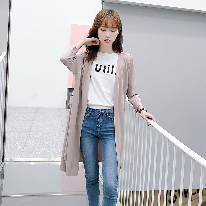 矮个子的媳妇真会打扮,穿上这些新上的秋装,洋气养眼还显高