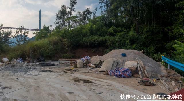 又一中国奇迹:云贵高原造出世界最高大桥,565米的高度折服世界