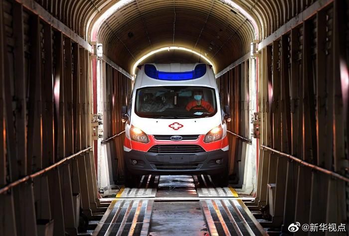  武汉■“移动的N95口罩”专列驰援武汉