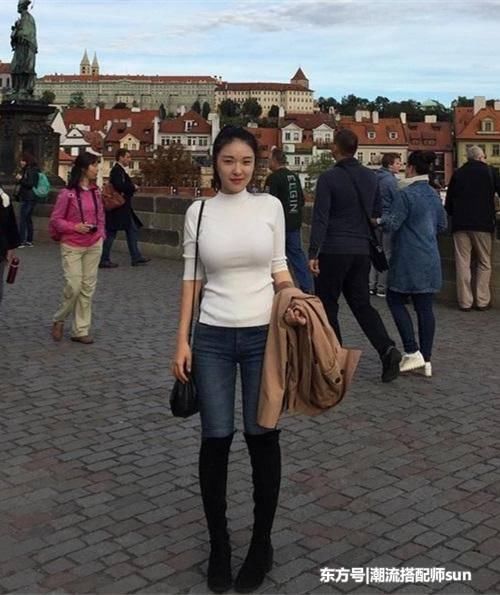 街拍:图1徐冬冬厉害,烂大街的搭配全靠身材撑起!图2微胖女人