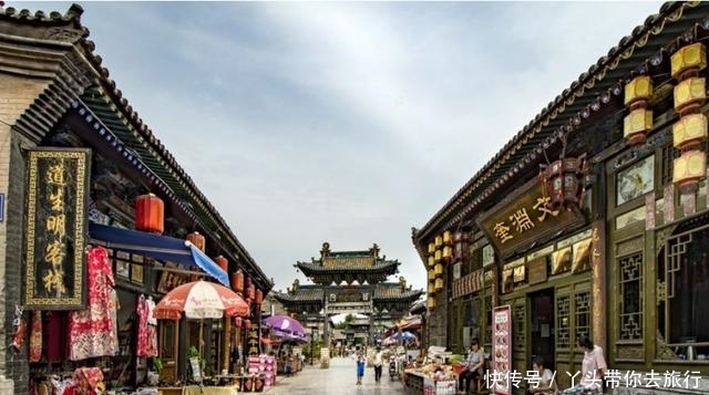 中国唯一私人拥有的古镇，老人当初花100万买来，如今已价值过亿