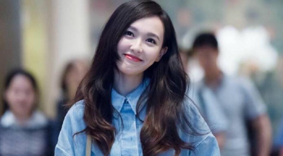 女生■为什么女生都爱留刘海男朋友说别撩起她们的刘海，你会后悔的